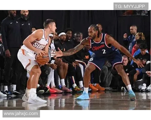 快船队大胜太阳,成功晋级西部决赛:为胜利喝彩